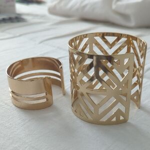 Set of 2 Cuff Bracelets